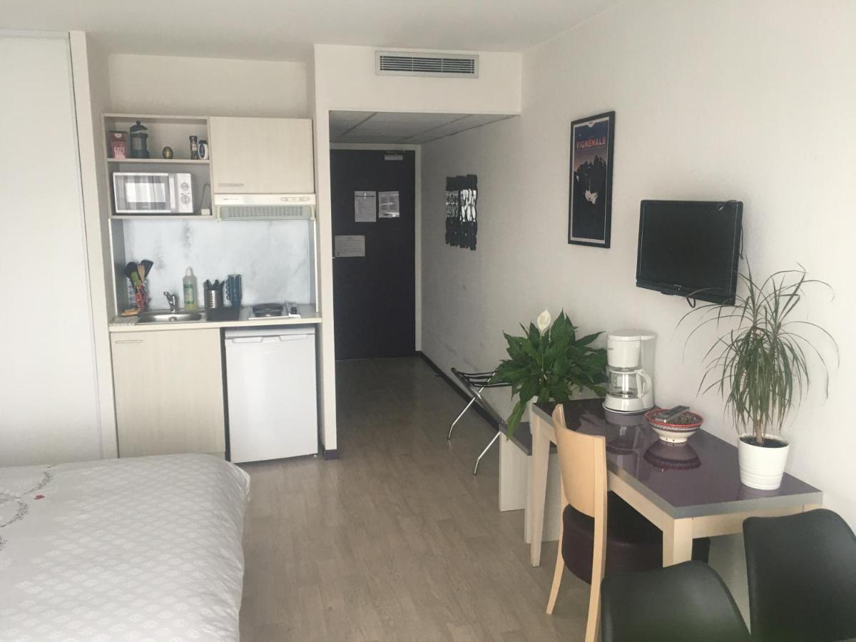 Family Saint Vincent 4 Pers Gare Lourdes Wifi Apartment Ngoại thất bức ảnh
